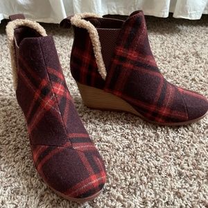 Woman’s wedge booties